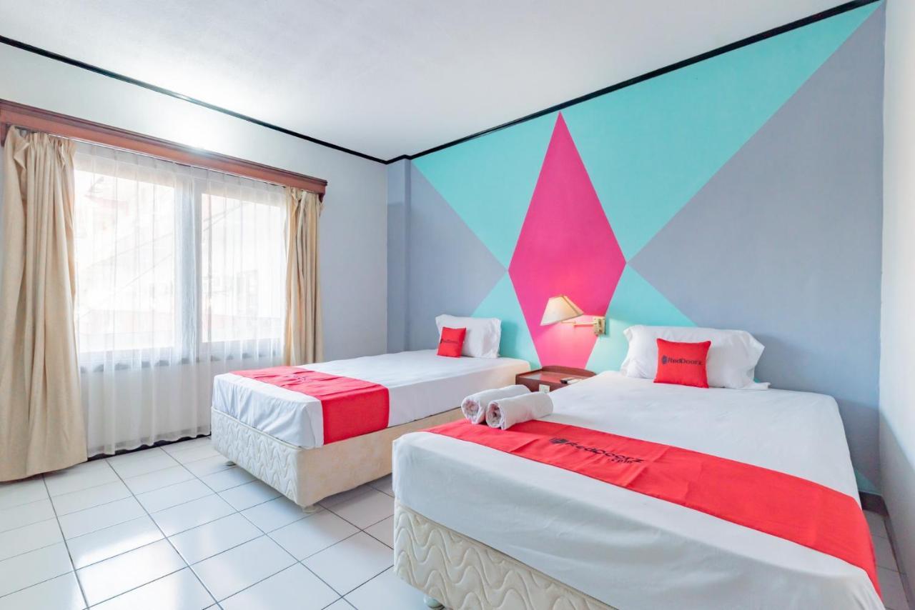 Reddoorz Near Plaza Balikpapan Hotel ภายนอก รูปภาพ