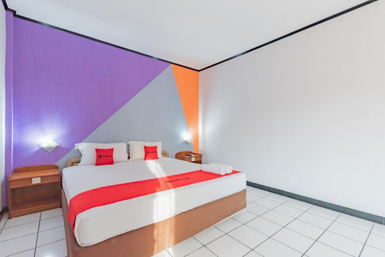 Reddoorz Near Plaza Balikpapan Hotel ภายนอก รูปภาพ